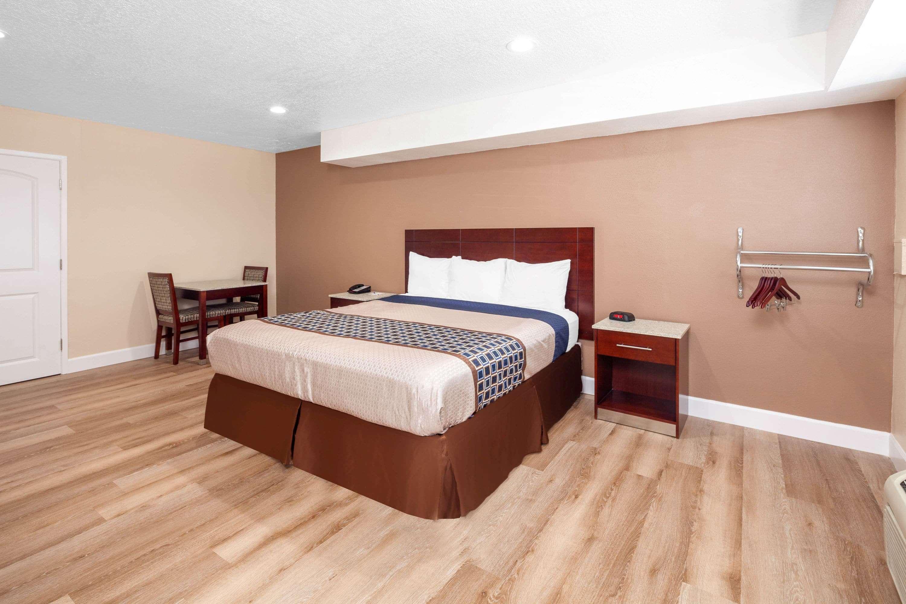 Travelodge By Wyndham Harbor City Los Angeles Exterior foto